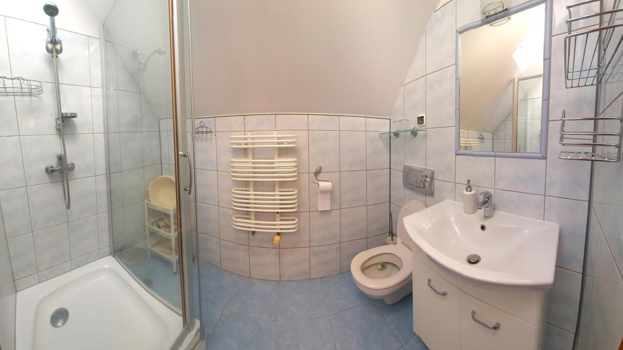 Dom Pod Kasztanami Apartment คาชิเมียร์ซ ดอลนี ภายนอก รูปภาพ