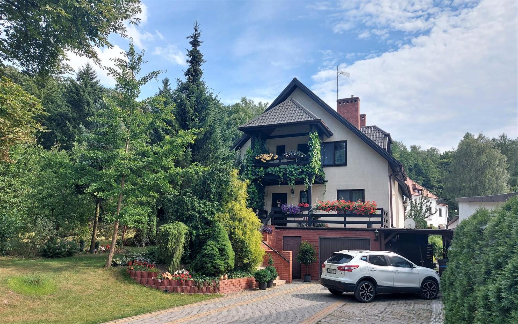 Dom Pod Kasztanami Apartment คาชิเมียร์ซ ดอลนี ภายนอก รูปภาพ
